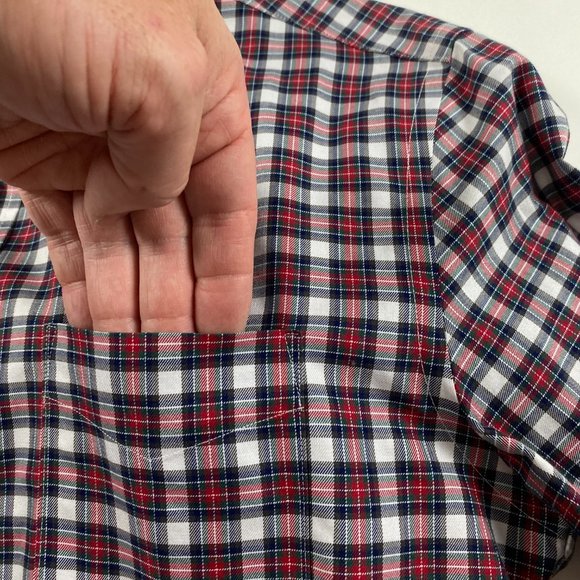 NWOT UNTUCKit Slim Fit Wrinkle Button Down Shirt Mens Medium Plaid Twill Check - Picture 3 of 10